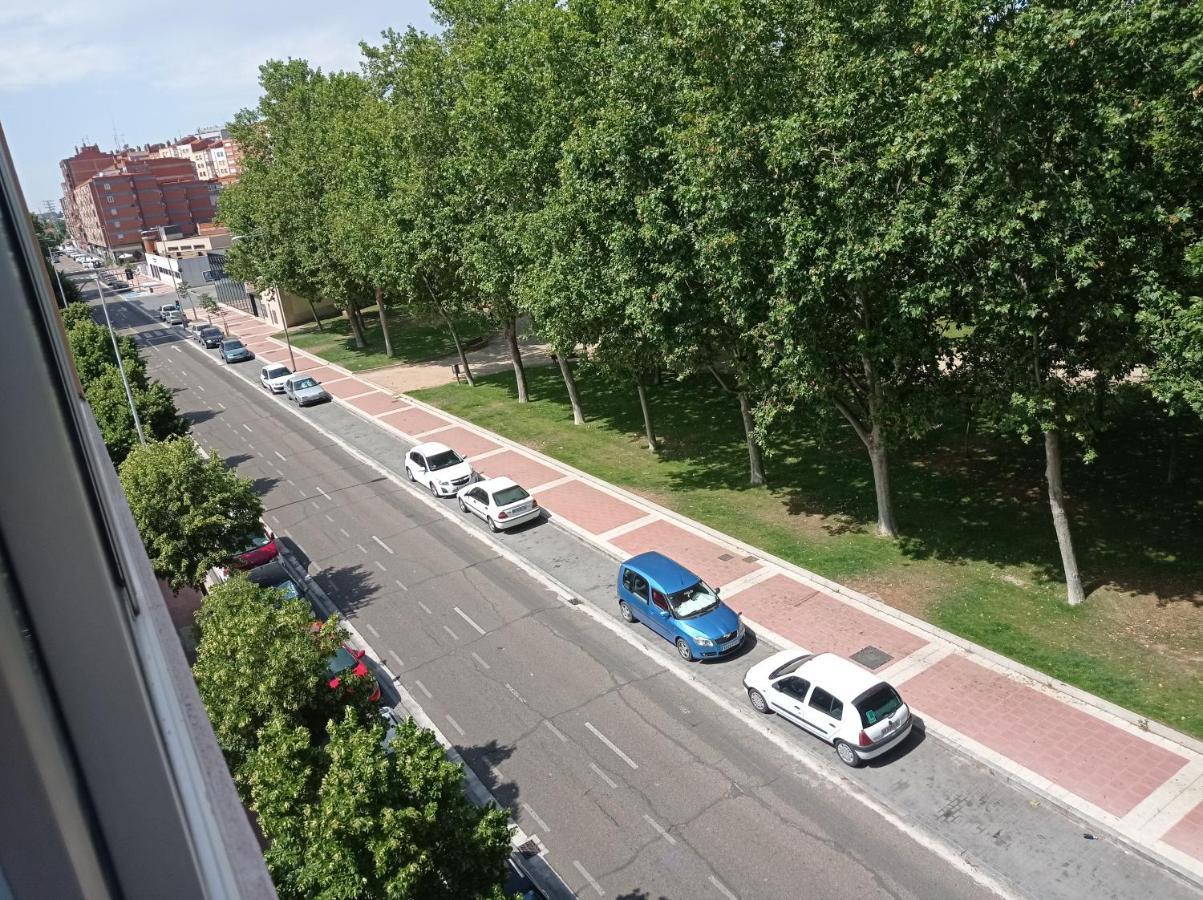 Apartamento Tisare Wifi Valladolid Eksteriør billede